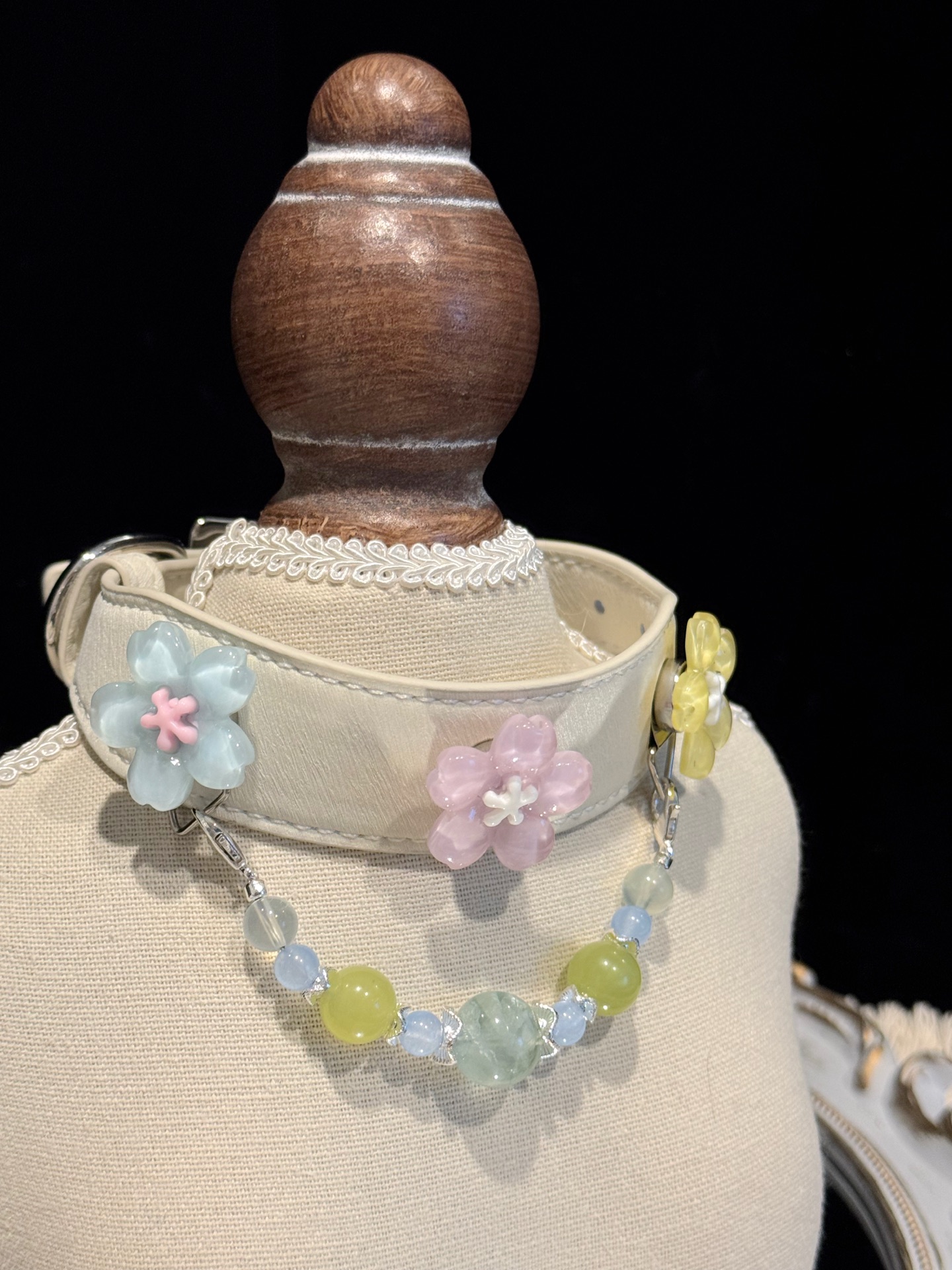 Fern Chalcedony Pet Collar · view 100283-03