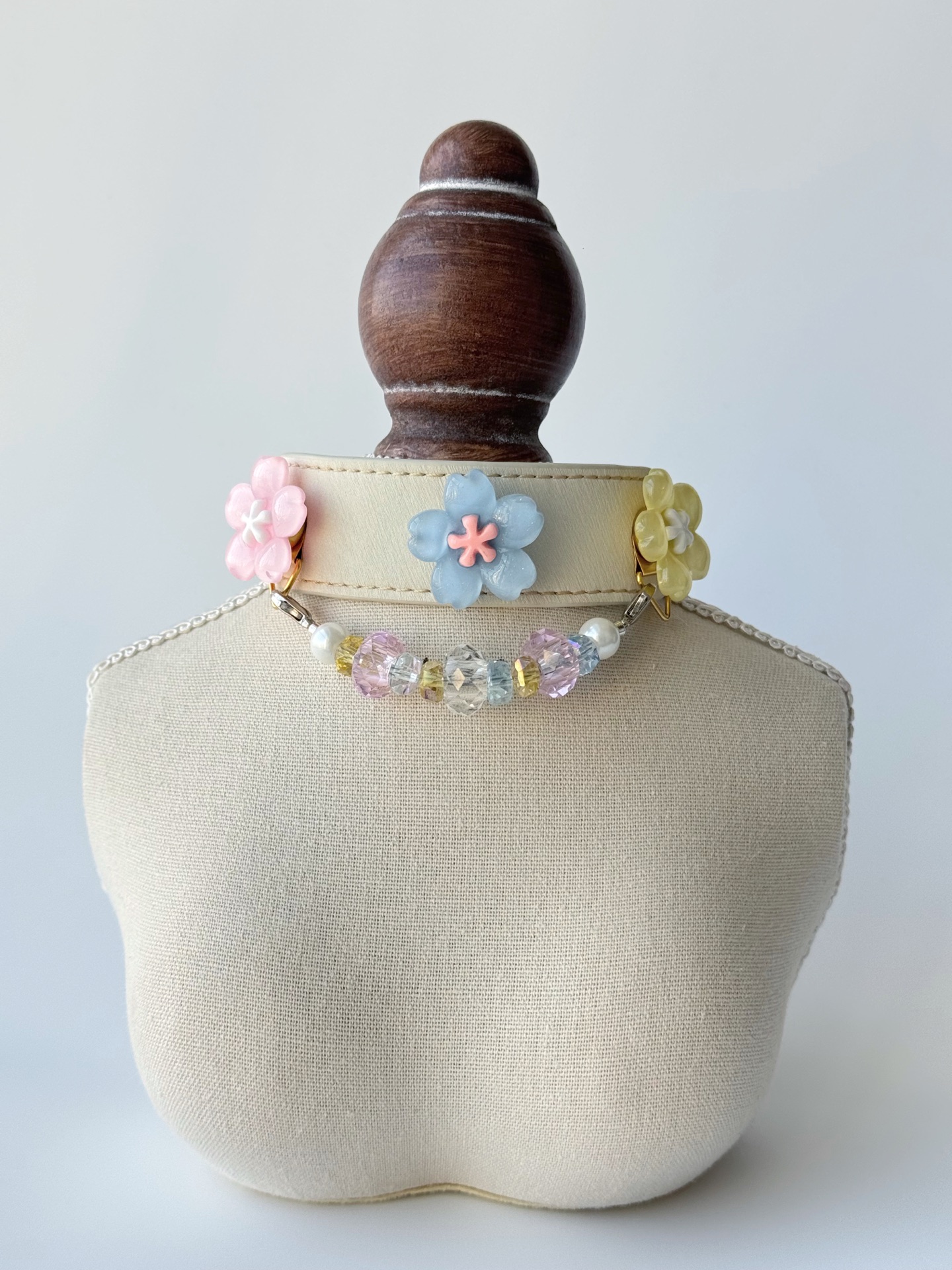 Pastel Shell Jewel Pet Collar
