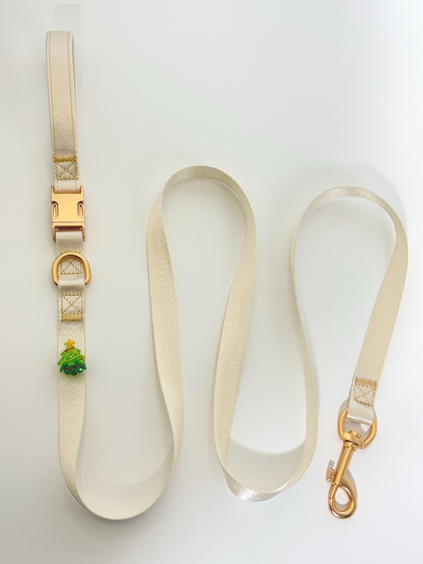 Christmas Evergreen Pet Collar · view 100373-05