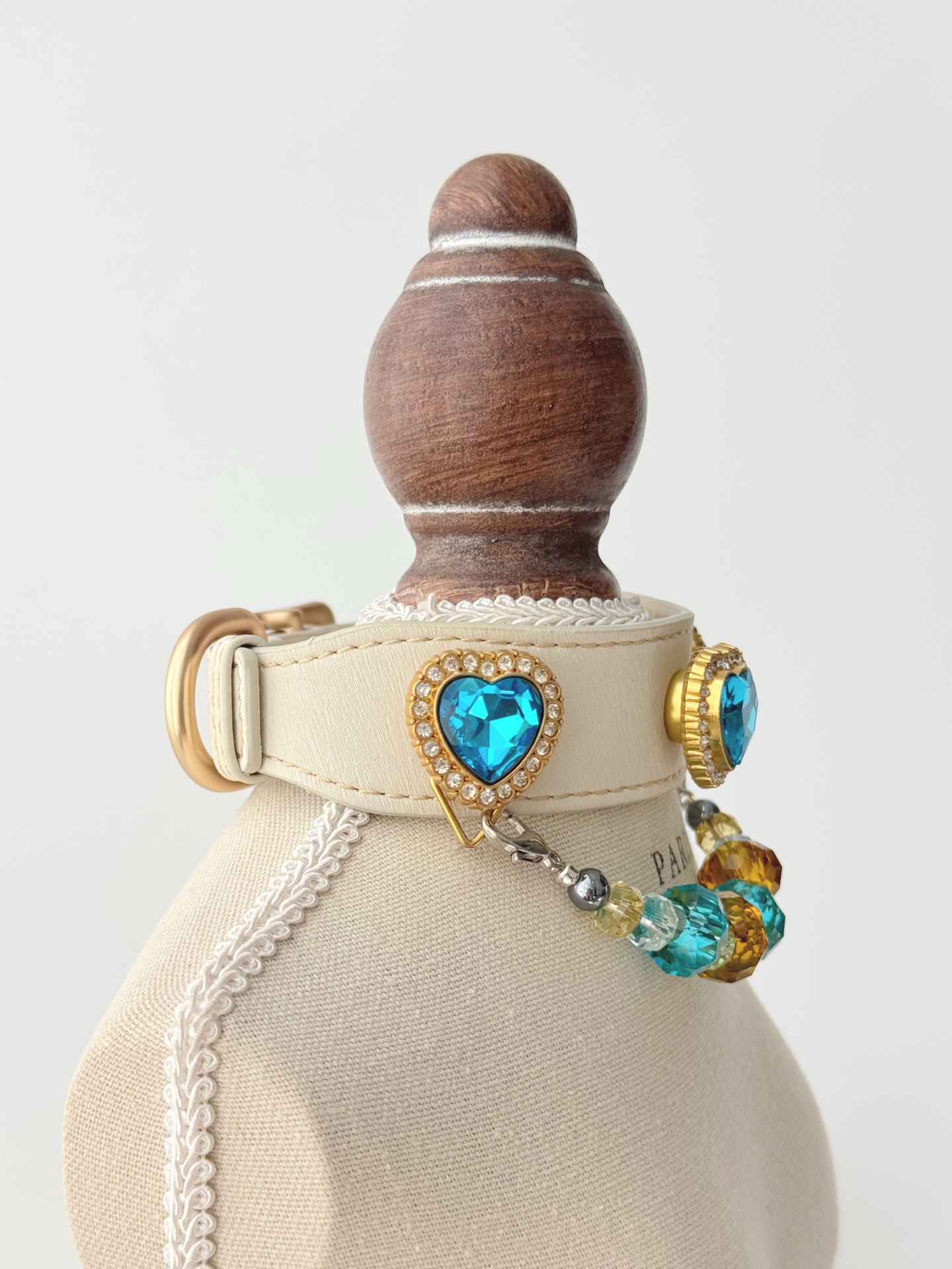 Ocean Heart Sunlit Pet Collar · view 100380-02